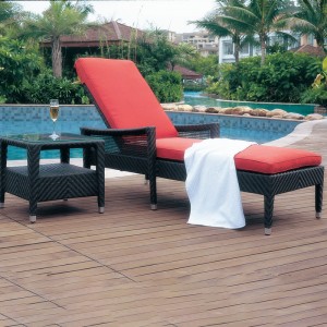 Outdoor Patio Rattan Lounge Chair, Wicker Lounger Recliner Chair Adjustable Backrest